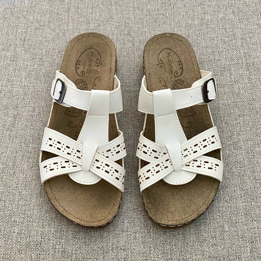 Women's Flexus by Spring Step Nery White Slide Sandals✨